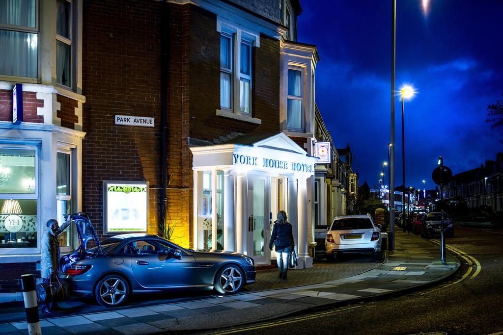 York House Hotel Уитли-Бей Экстерьер фото