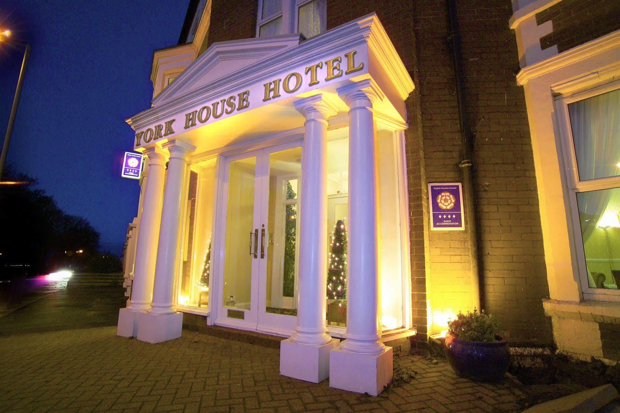 York House Hotel Уитли-Бей Экстерьер фото