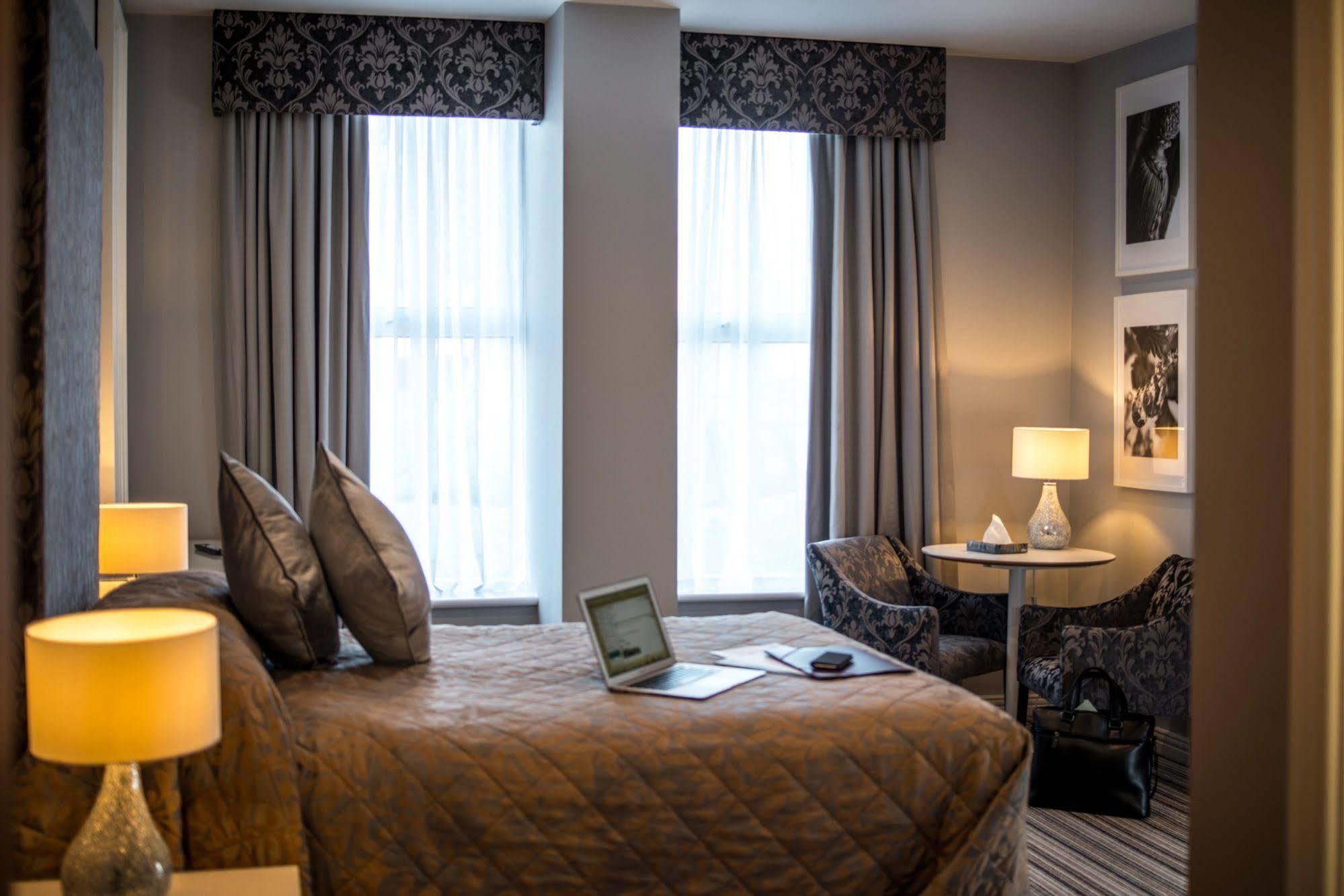York House Hotel Уитли-Бей Экстерьер фото