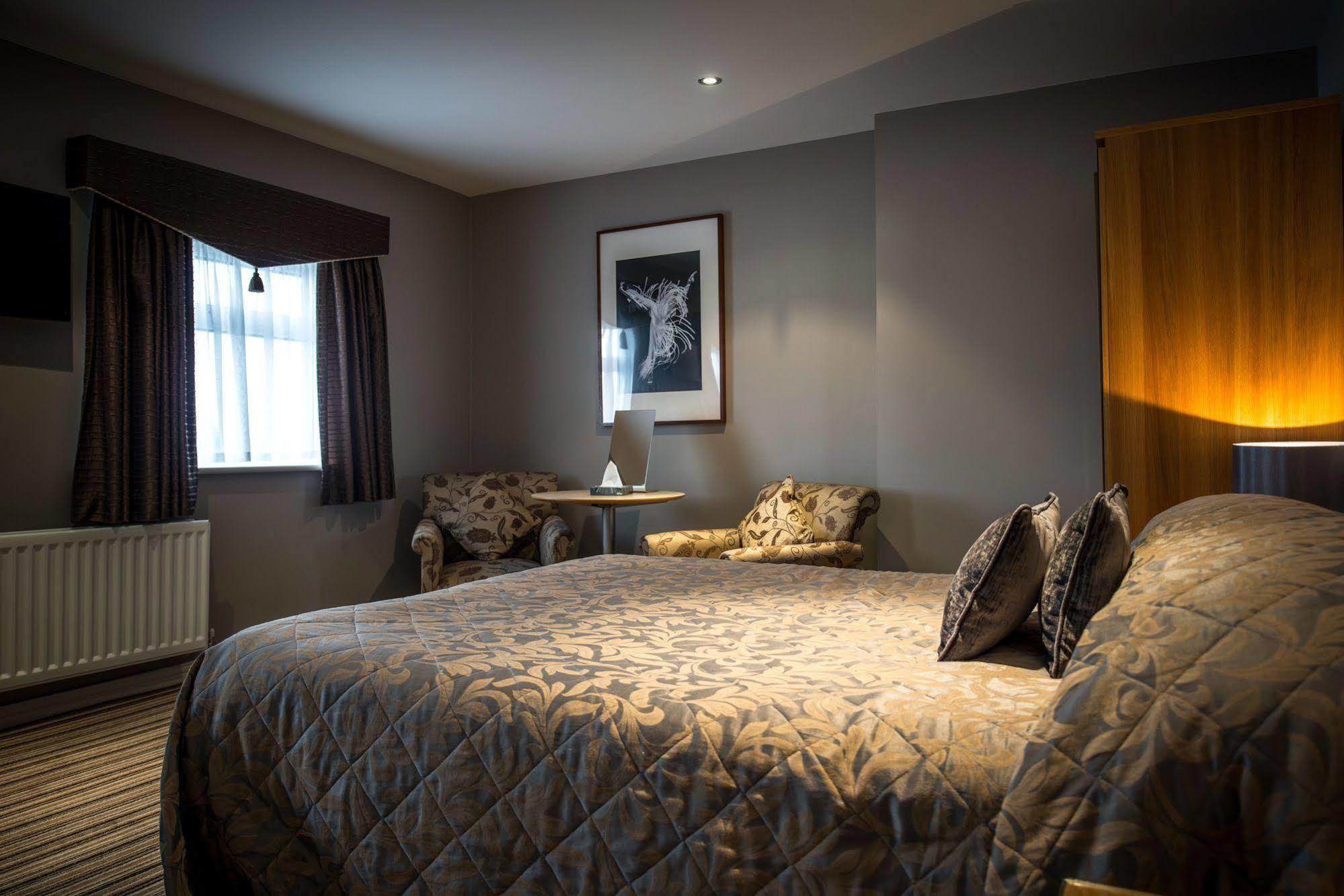 York House Hotel Уитли-Бей Экстерьер фото